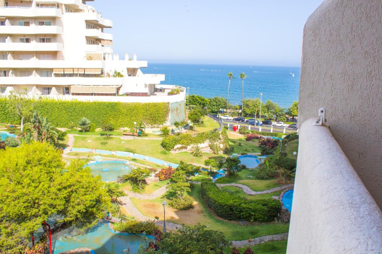 Benal beach vista al mar y parque acuático Benalmádena Exterior foto
