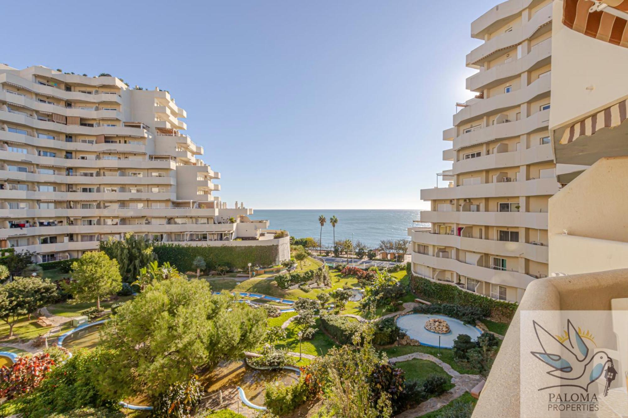 Benal beach vista al mar y parque acuático Benalmádena Exterior foto